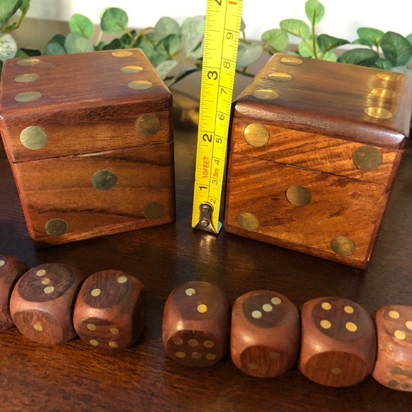 Set of 2 Wooden Dice made in India - Picture 6 of 6